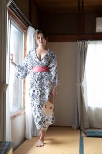 Yume Hayashi Digital Photo Book - Weekly Gendai Evening Rain Inn (90P) - image 13