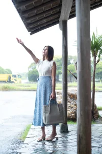 Yume Hayashi Digital Photo Book - Weekly Gendai Evening Rain Inn (90P) - image 7