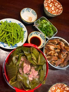 Viral Duck Restaurant and the Celebrity Family Meal That Caught Everyone's Eye - image 3