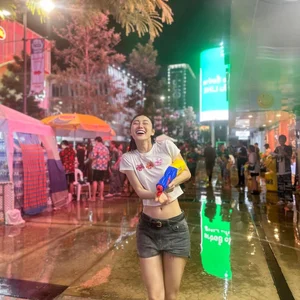 Stunning Festival Fashion: Hottest Outfits from the Thai Water Festival Songkran - image 6