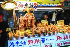 Kaohsiung Night Market Guide: Discovering Liuhe and Ruifeng in Taiwan - image 4
