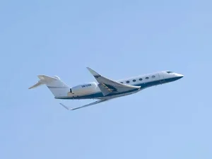 Inside Jeff Bezos’s Luxurious $10 Million Private Jet: Ultimate Sky Luxury - image 2