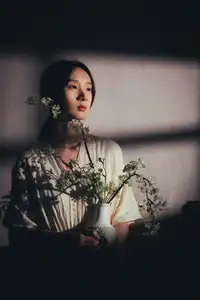 Fang Xiu: Captivating Serenity in Golden Light - YiTuYu Vol.8717 Art Language - image 6