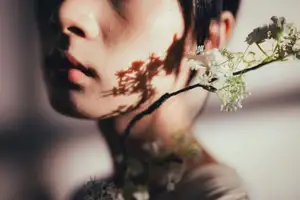 Fang Xiu: Captivating Serenity in Golden Light - YiTuYu Vol.8717 Art Language - image 3