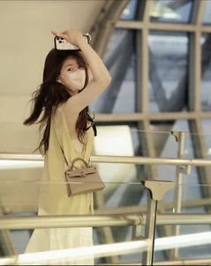 Zhao Lusi Inspires Fans with Her Incredible Fitness and Bare-Faced Beauty - image 1