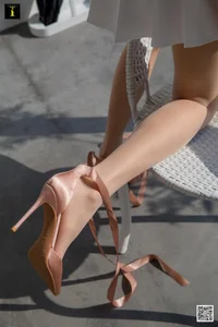 IESS Xiao Xiao Sunbathing Photo Series: A Bright and Elegant Fashion Gallery - image 19