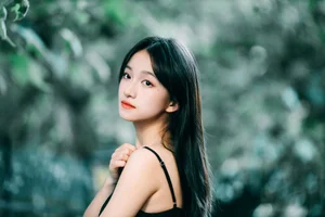 YiTuYu Vol.7186 Yu Er: Captivating Art Language Portrait Series - image 1