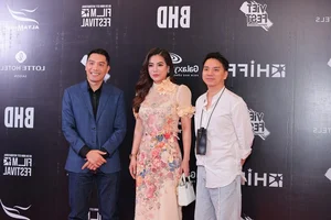 Star-Studded Red Carpet: Top Vietnamese Celebrities Gather for Major Film Event in Ho Chi Minh City - image 2
