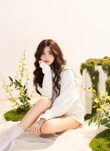 Sweet 17: MC Quyen Linh’s Daughter Hat De Captivates in Dreamy Birthday Photoshoot - image 5