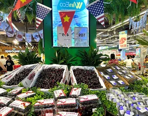 Vibrant American Food and Culture Festival Kicks Off at WinMart Times City Hanoi - image 3