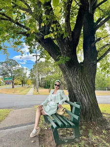 Oc Thanh Van Debuts Fresh New Style After 7 Months in Australia - image 2