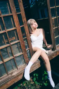 Coser Chunmomo Part03: Ethereal Beauty Bathed in Golden Light - image 24