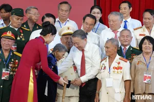 General Secretary To Lam Meets Revolutionary Veterans in Ho Chi Minh City - image 7