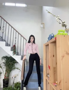 Stunning Basketball Star Nearly 2 Meters Tall Captivates Fans with Extraordinary Beauty - image 1