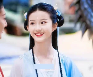 The Rising 15-Year-Old Actress Who Outshone Yang Mi with Her Heartbreaking Performance - image 10