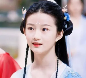 The Rising 15-Year-Old Actress Who Outshone Yang Mi with Her Heartbreaking Performance - image 5
