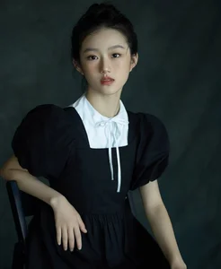 The Rising 15-Year-Old Actress Who Outshone Yang Mi with Her Heartbreaking Performance - image 3