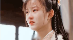 The Rising 15-Year-Old Actress Who Outshone Yang Mi with Her Heartbreaking Performance - image 1