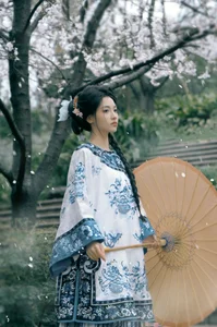 YiTuYu Art Language Vol.6777: Artistic Portraiture of Model Zhu Zhu - image 16