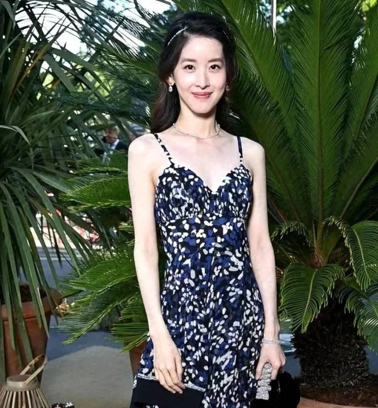 The Evolution of the ‘Milk Tea Girl’: Netizens React to Zhang Zetian’s Current Visuals