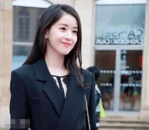 The Evolution of the ‘Milk Tea Girl’: Netizens React to Zhang Zetian’s Current Visuals - image 7