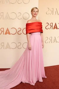 Oscar 2026 Best Dressed: Stunning Red Carpet Fashion and Designer Gowns - image 5