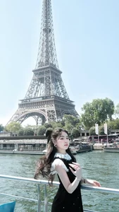 A Royal Experience: Quyen Linh’s Daughter Explores the Streets of Paris - image 4