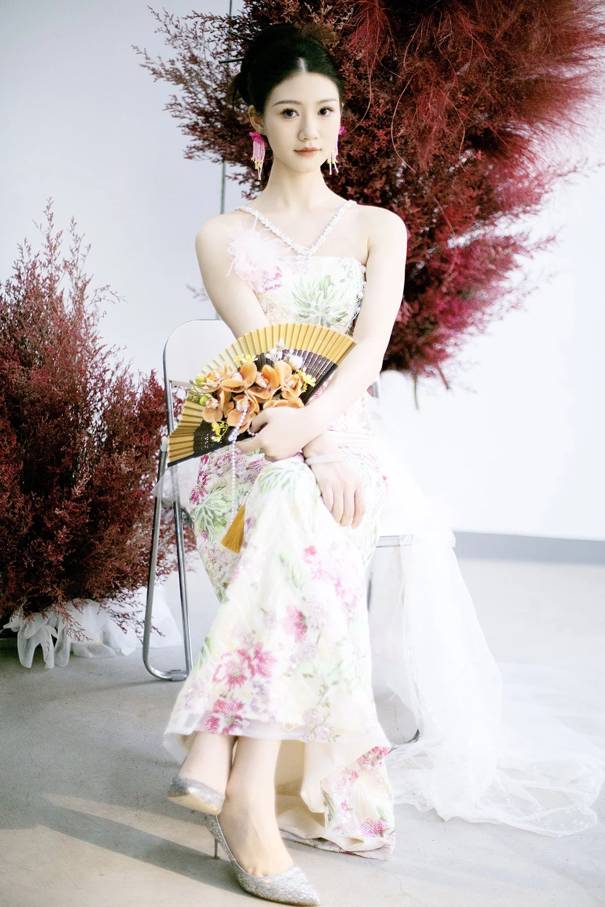 YiTuYu Art Language Vol.9442 Yi Ping: Striking Studio Portraits