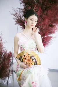 YiTuYu Art Language Vol.9442 Yi Ping: Striking Studio Portraits - image 11