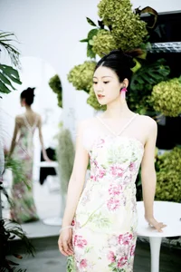 YiTuYu Art Language Vol.9442 Yi Ping: Striking Studio Portraits - image 7