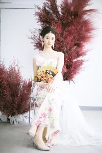 YiTuYu Art Language Vol.9442 Yi Ping: Striking Studio Portraits - image 21