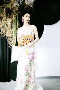 YiTuYu Art Language Vol.9442 Yi Ping: Striking Studio Portraits - image 24