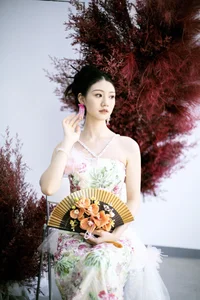 YiTuYu Art Language Vol.9442 Yi Ping: Striking Studio Portraits - image 20