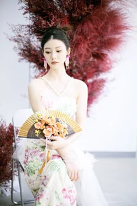 YiTuYu Art Language Vol.9442 Yi Ping: Striking Studio Portraits - image 18