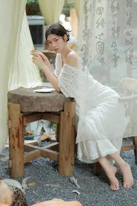 YiTuYu Art Language Vol.8112: Ban Ban Jiang 36P Artistic Set - image 16