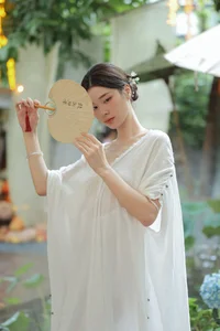 YiTuYu Art Language Vol.8112: Ban Ban Jiang 36P Artistic Set - image 22