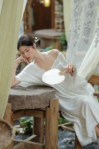 YiTuYu Art Language Vol.8112: Ban Ban Jiang 36P Artistic Set - image 3