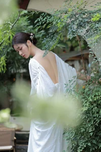 YiTuYu Art Language Vol.8112: Ban Ban Jiang 36P Artistic Set - image 5