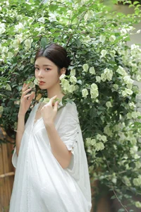 YiTuYu Art Language Vol.8112: Ban Ban Jiang 36P Artistic Set - image 20