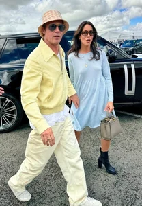 Brad Pitt and Ines de Ramon: A Look at Their Sophisticated Matching Couple Style and Red Carpet Fashion - image 3