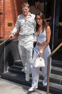Brad Pitt and Ines de Ramon: A Look at Their Sophisticated Matching Couple Style and Red Carpet Fashion - image 5