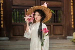 Ethereal Muse in the Bamboo Forest: A Poetic Traditional Journey - image 7