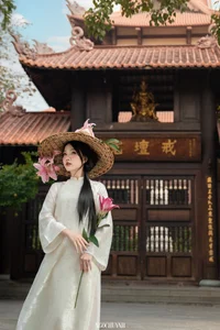 Ethereal Muse in the Bamboo Forest: A Poetic Traditional Journey - image 1