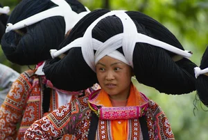 Bizarre Beauty Rituals: Unusual Trends and Traditions from Around the World - image 6