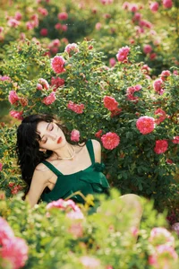 Retro Romance: The Timeless Visual Poetry of Dang Chu Jiao Ren Jia Xiao Tian Tian - image 5