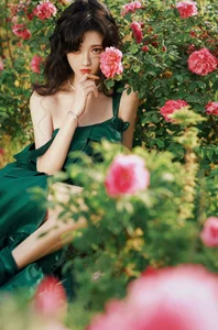 Retro Romance: The Timeless Visual Poetry of Dang Chu Jiao Ren Jia Xiao Tian Tian - image 6