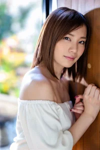 Gentle Beauty of Suzumura Airi in Prestige Photobook Another Side Vol.01 - image 1