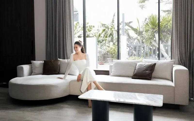 Inside LUNAS: The Stunning Visuals and Private Lives of Vietnam's Top Girl Group