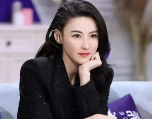Nicholas Tse Hospitalized Due to Family Stress as Cecilia Cheung Offers Support - image 7