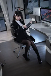 Stunning Rio Tsukatsuki Blue Archive Cosplay by Shi Liang Yu: Sophisticated Office Lady Aesthetic with Elegant Black Stockings and Professional Style - image 25